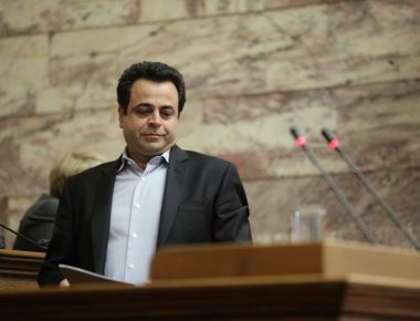 Ν.Σαντορινιός: Ενημερώσαμε αμέσως μόλις μάθαμε για την πετρελαιοκηλίδα (βίντεο)